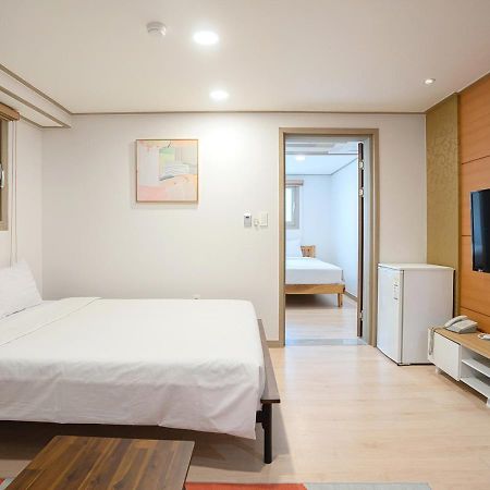 J2 Family Hotel Jeju Ngoại thất bức ảnh
