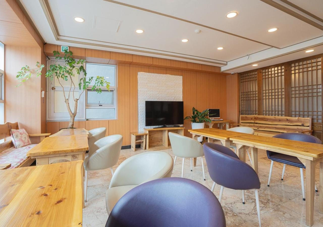 J2 Family Hotel Jeju Ngoại thất bức ảnh