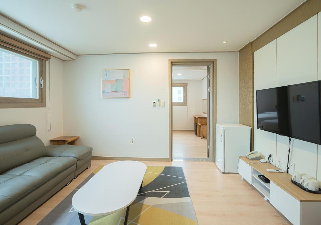 J2 Family Hotel Jeju Ngoại thất bức ảnh