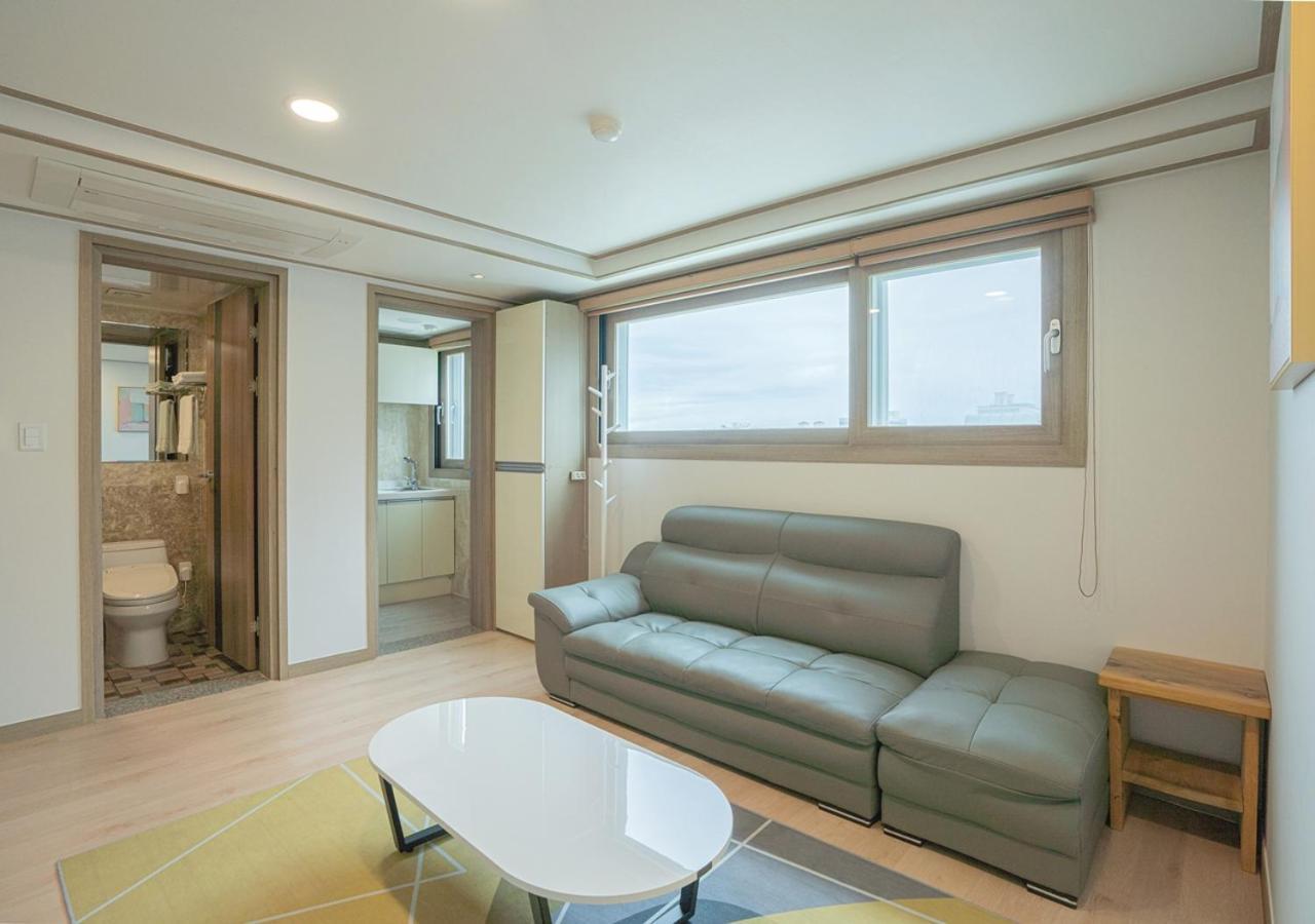 J2 Family Hotel Jeju Ngoại thất bức ảnh