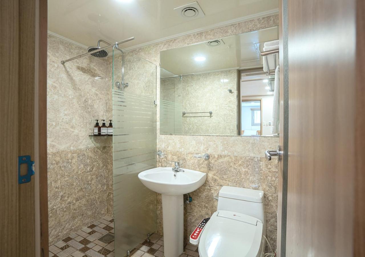 J2 Family Hotel Jeju Ngoại thất bức ảnh