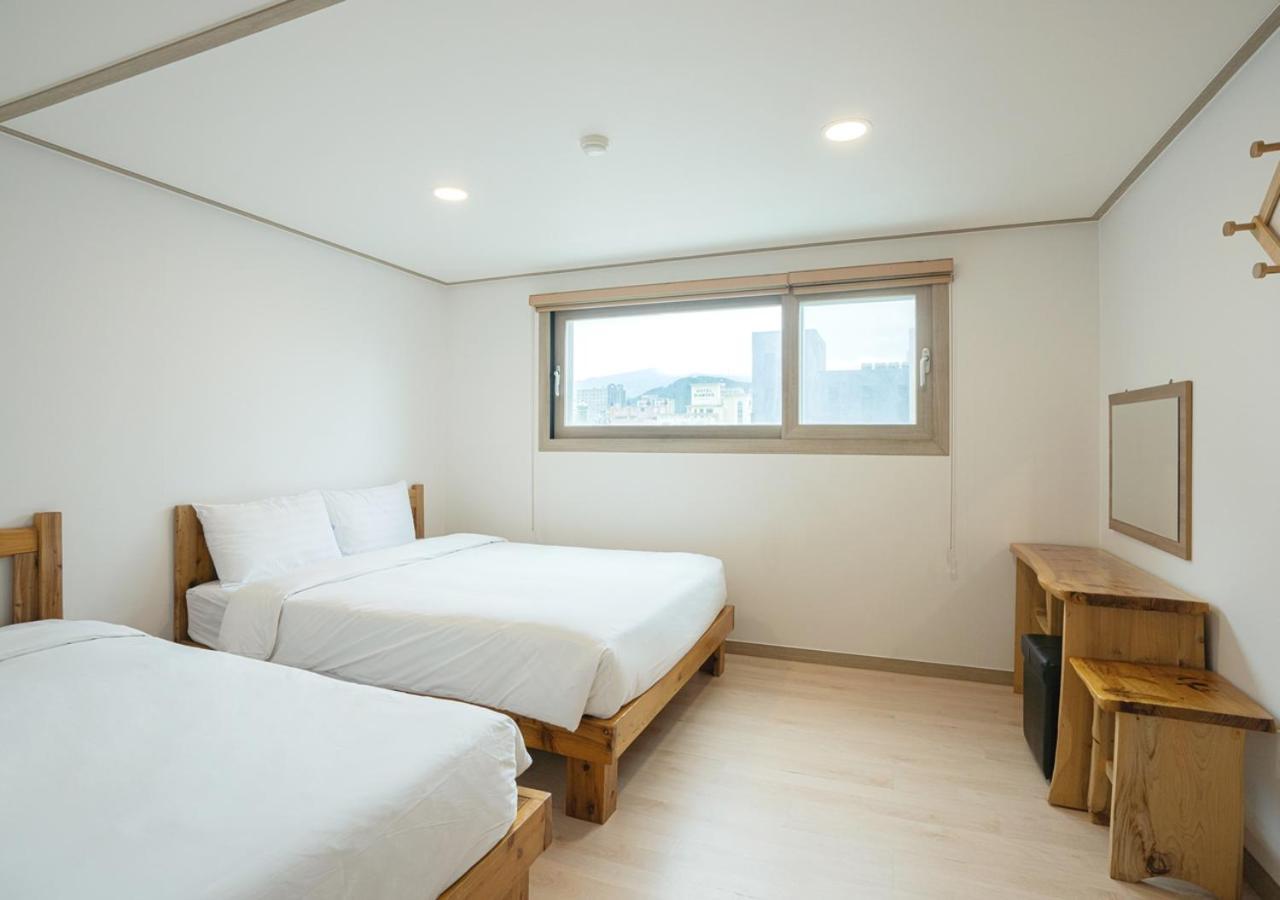 J2 Family Hotel Jeju Ngoại thất bức ảnh