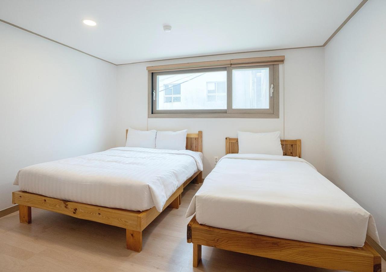 J2 Family Hotel Jeju Ngoại thất bức ảnh