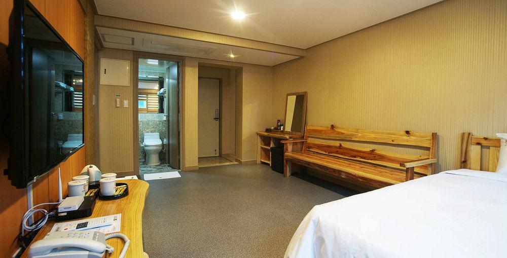 J2 Family Hotel Jeju Ngoại thất bức ảnh