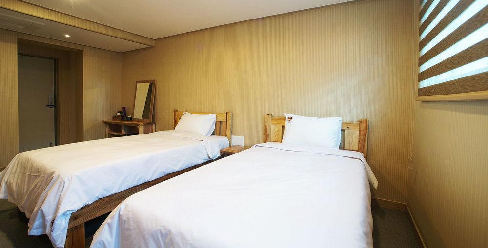 J2 Family Hotel Jeju Ngoại thất bức ảnh