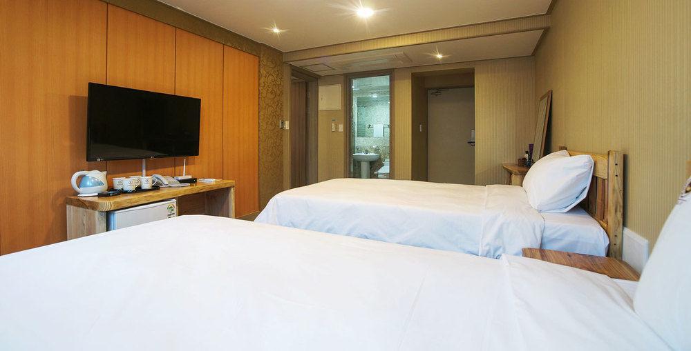 J2 Family Hotel Jeju Ngoại thất bức ảnh